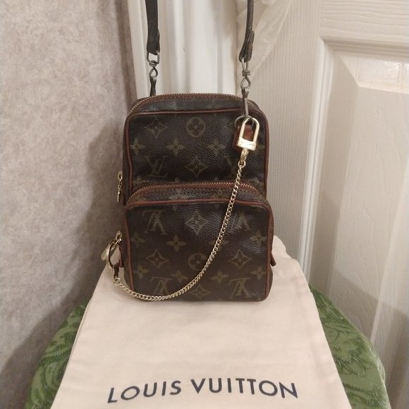 Louis Vuitton Mini Amazon with Detachable Strap - Picture 1 of 16